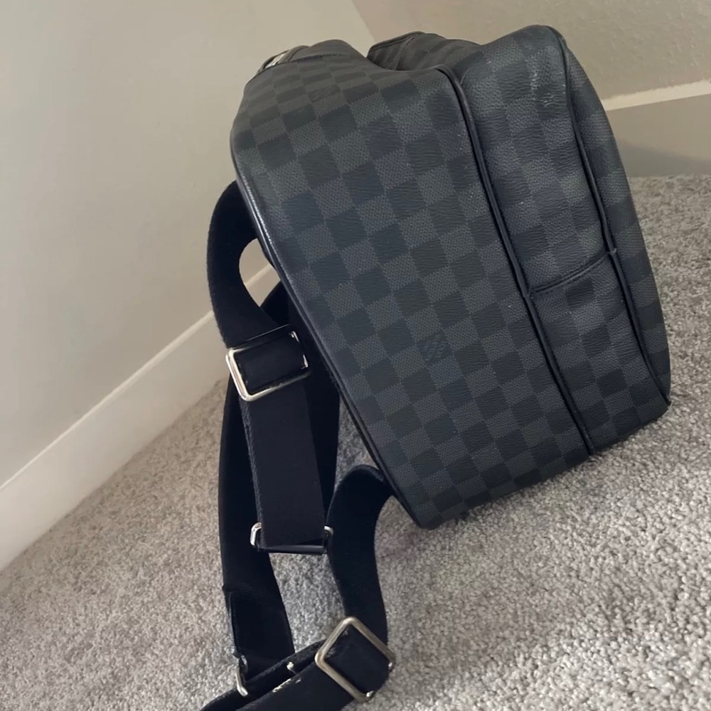 Authentic Louis Vuitton Michael Damier Graphite Backpack - Picture 2 of 8